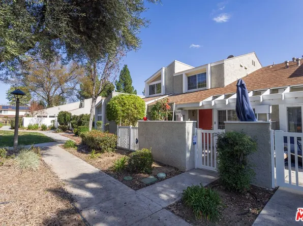 24241 Lema Dr, Santa Clarita, CA 91355