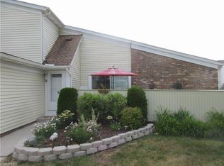 5551 Ivy Ct #8-C, Willoughby, OH 44094