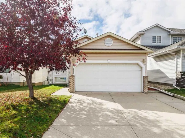 119 NE Hawkmount Close NW, Calgary, AB T3G 3Z5
