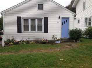 512 W Filbert St, East Rochester, NY 14445