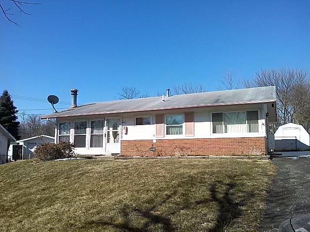 1st image of 9627 Manhattan Dr