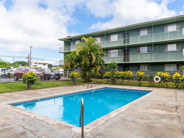94-039 Waipahu St APT 305, Waipahu, HI 96797
