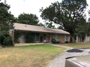 5711 Ranchero Ln, Dallas, TX 75236