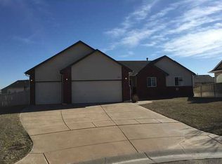 2026 Saint Andrew Ct, Goddard, KS 67052
