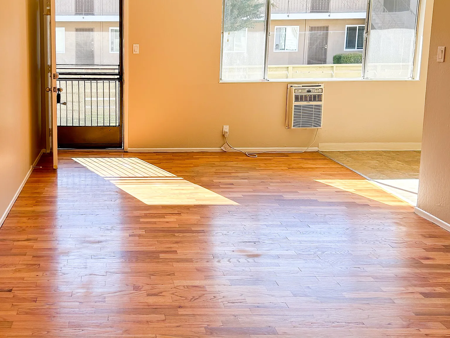 Belaire Apts, Santa Clara — Photo 4