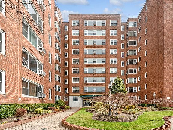 2nd image of 11045 Queens Blvd APT 510