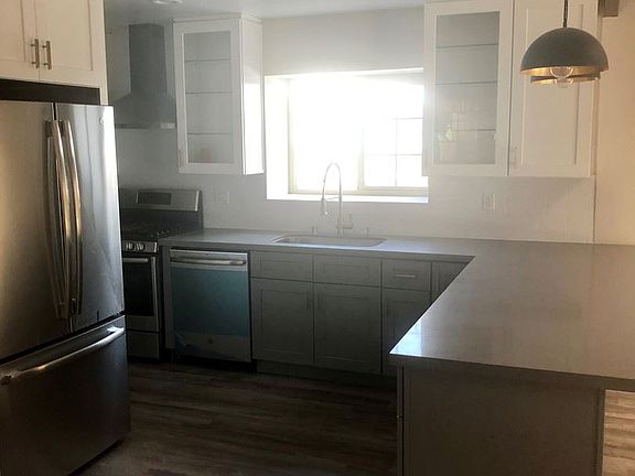 2nd image of 5831 Scripps St