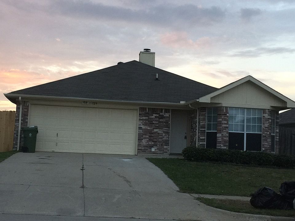 1st image of 729 Ponselle Dr