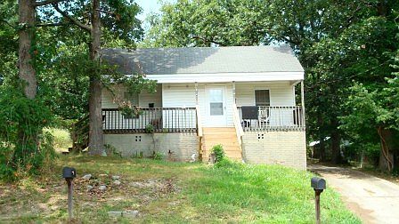 1st image of 914 N Mebane St