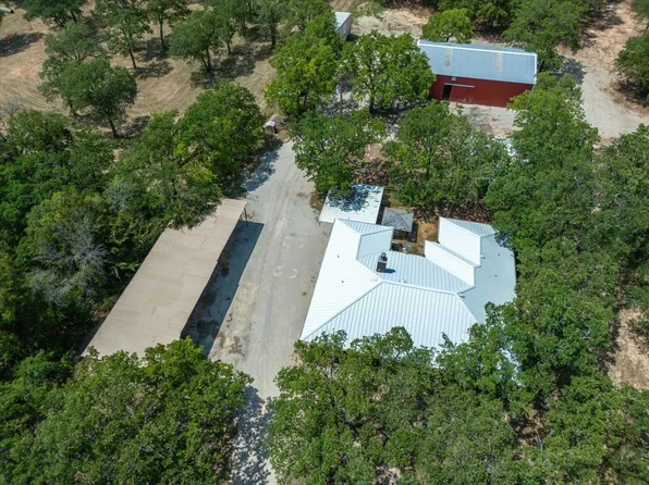 320 Private Road 2697, Alvord, TX 76225