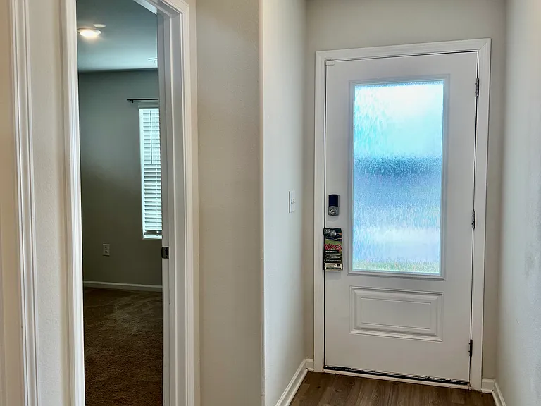 3118 Maple Ridge Dr — Photo 3