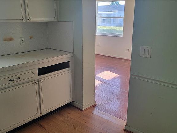 5th image of 9850 LILY STREET N #117