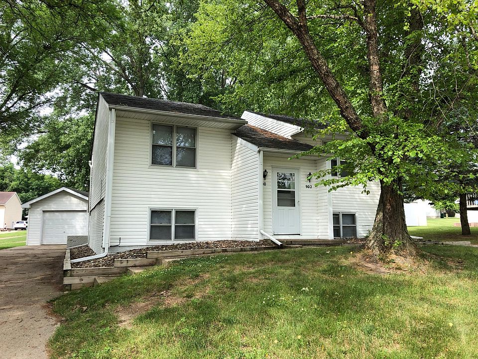 1st image of 900 Lyndale Dr