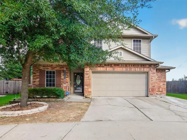 7122 Freesia Ct, Baytown, TX 77521