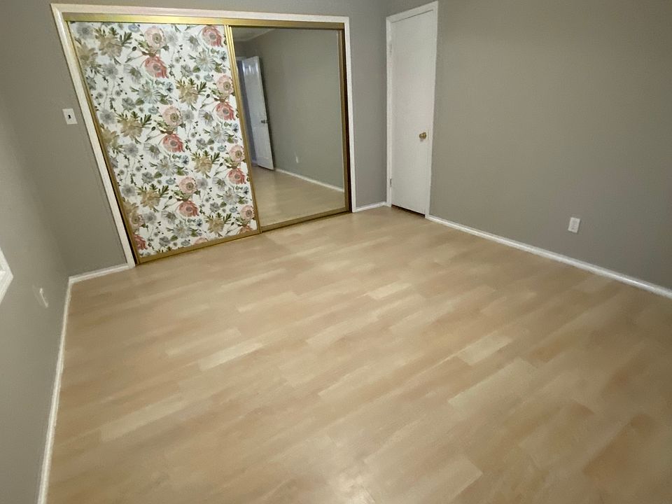 1st image of 4705 Bradley Ln