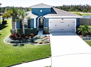 28712 Revaro Ln, Zephyrhills, FL 33543