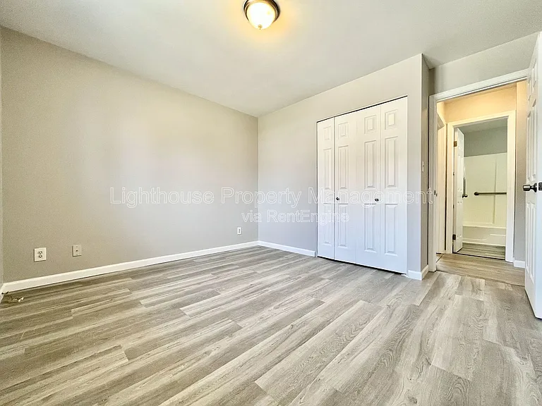 18169 Swiss Dr — Photo 8
