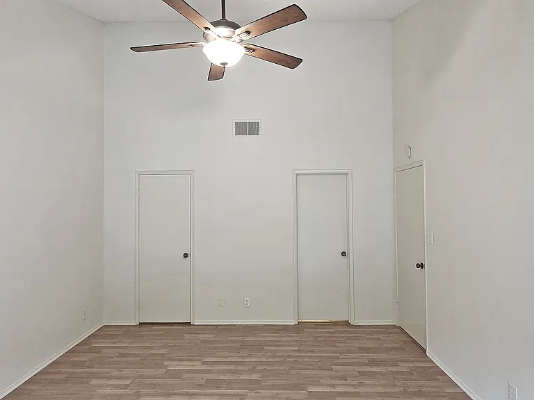 4336 Fair Oaks Blvd — Photo 22