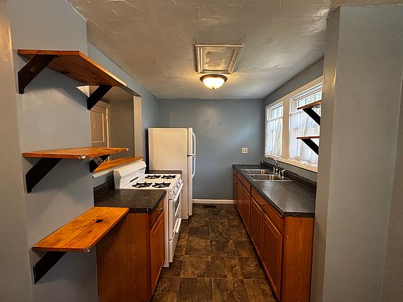 5th image of 1132 S 8th St #1132