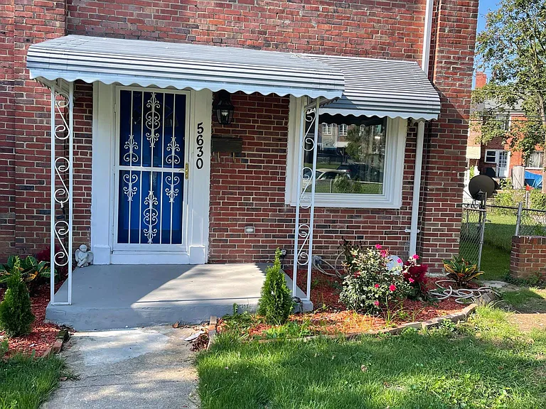 5630 Alhambra Ave — Photo 1