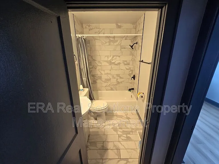 548 S Wayne Ave — Photo 26
