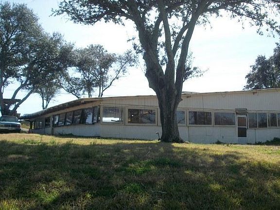 2nd image of 4414 Lakeshore Dr