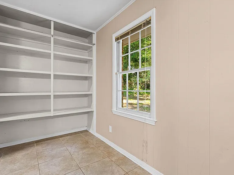5516 Brightwood Ln — Photo 10