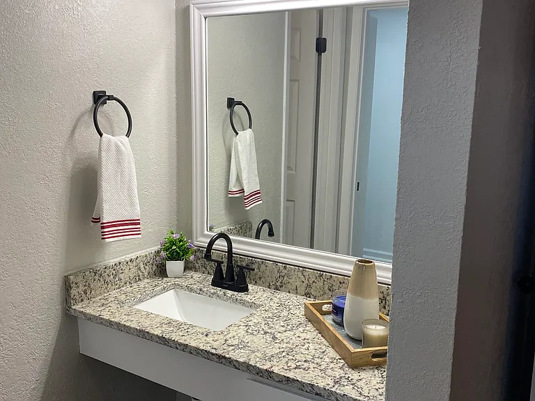 Maxton West Apartment Homes — Photo 97