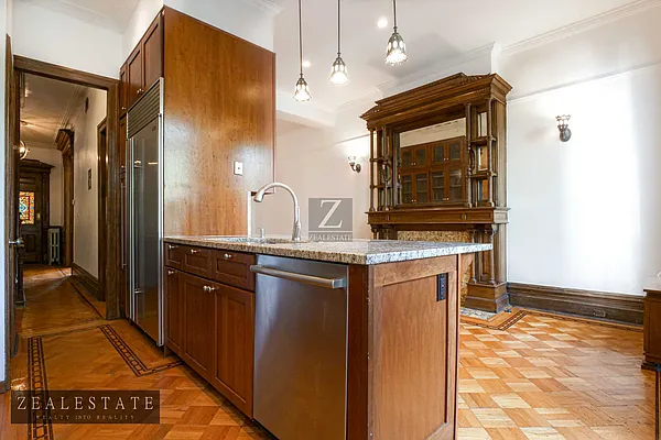 Rented by ZealEstate Group Inc | media 29