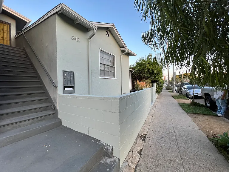 348 7th Ave #C — Photo 8