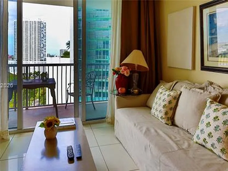 1750 N Bayshore Dr #1711 — Photo 36