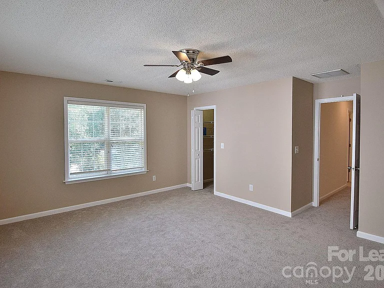 2941 Glen Summit Dr — Photo 12