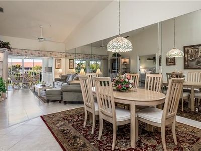 6650 Beach Resort Dr APT 902, Naples, FL, 34114