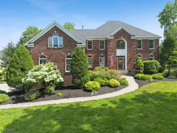 18 Quail Run, Randolph Twp., NJ 07869