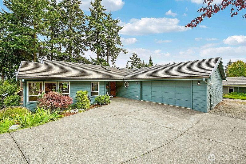 2nd image of 34 Terrace Drive