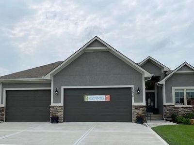 18825 Redbud Ln, Spring Hill, KS, 66083