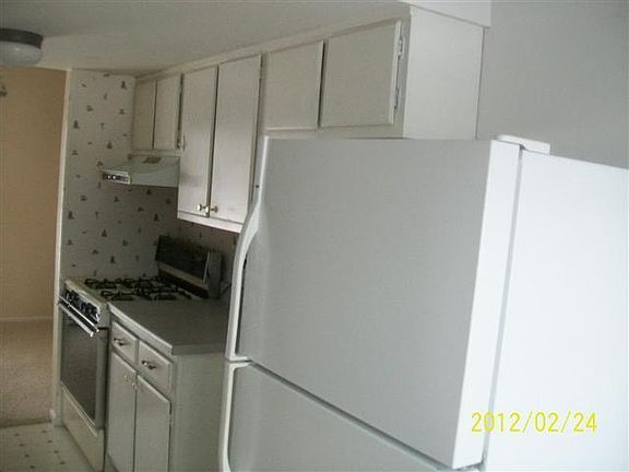 2nd image of 6351 Wainscot Dr SE