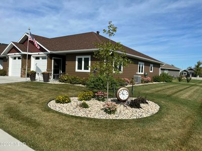 2117 Kemp Pl E, Watertown, SD, 57201