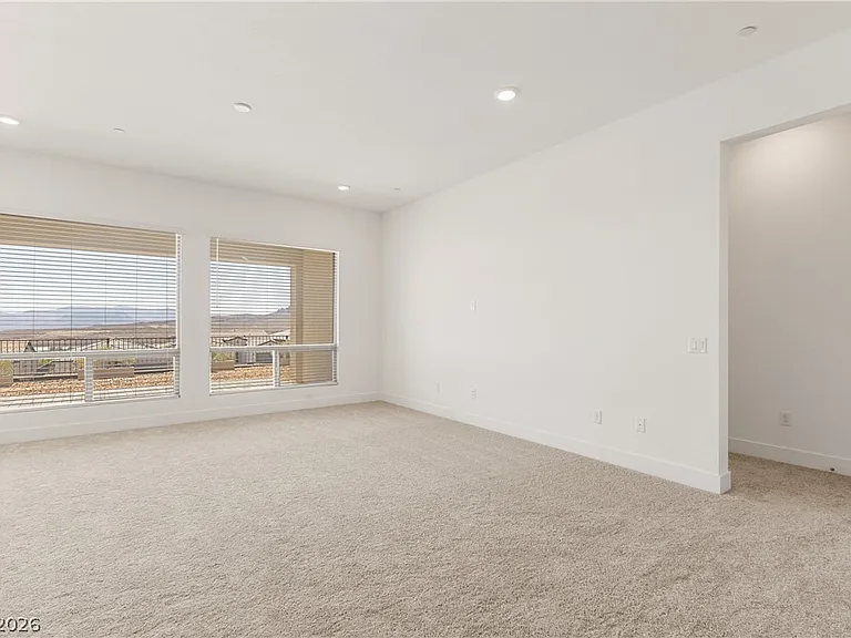 90 Crimson Stone Ct — Photo 6