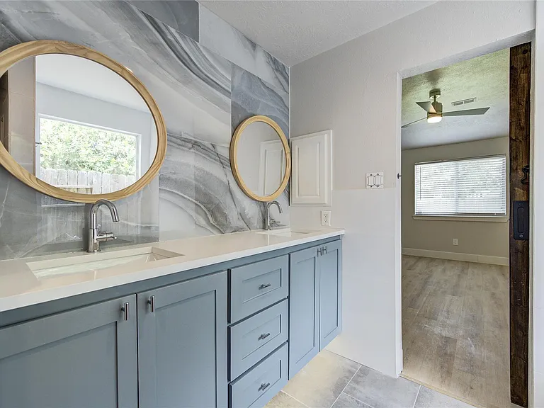 4931 Lake Catherine Ct — Photo 34