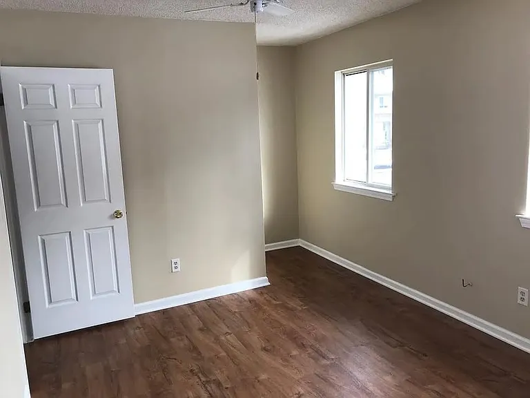 104 Cavalry Ct — Photo 6