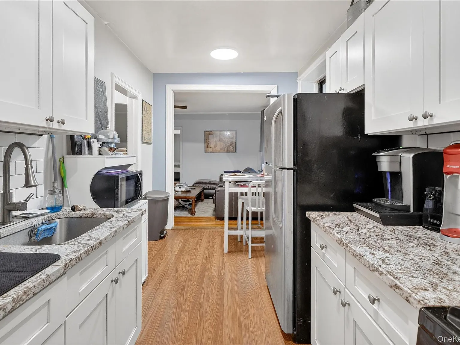 1 bed, 1.0 bath, 800 sqft, $1,900 — Photo 1