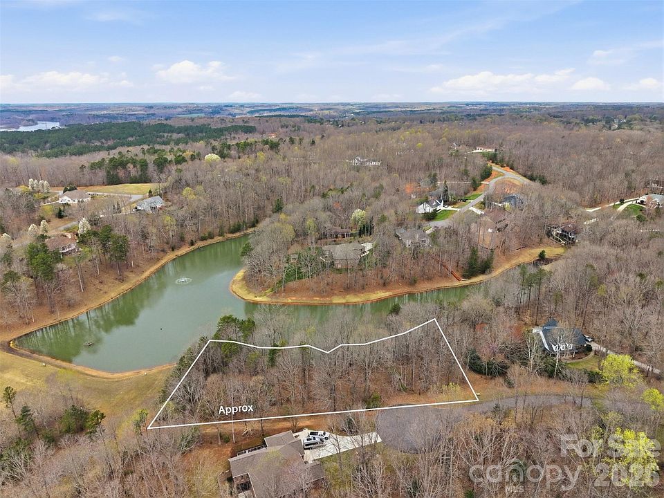 1st image of 150 Harborgate Dr
