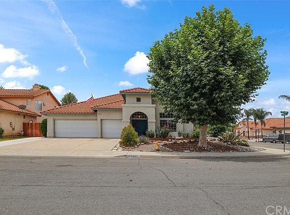 2nd image of 23062 Trillium Dr