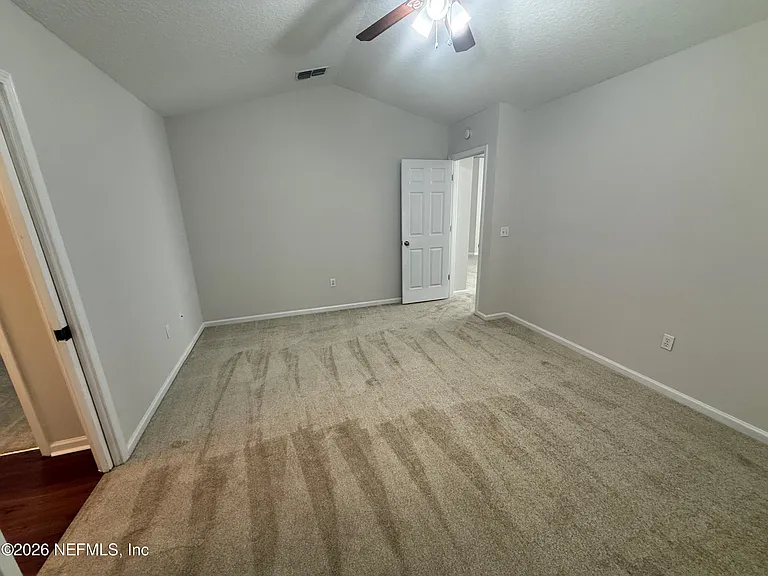 5550 Oak Crossing Dr — Photo 16