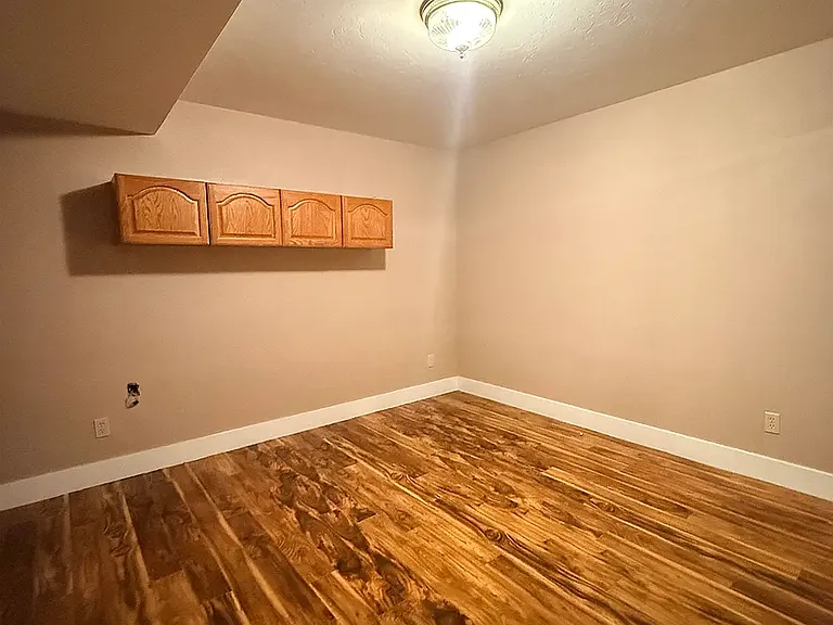 1608 Alger Ave #B — Photo 6