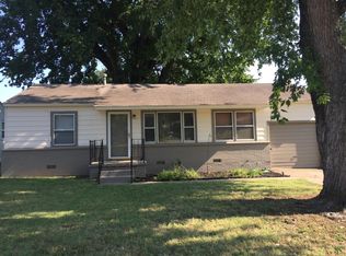 1000 Forest Dr, Sand Springs, OK 74063