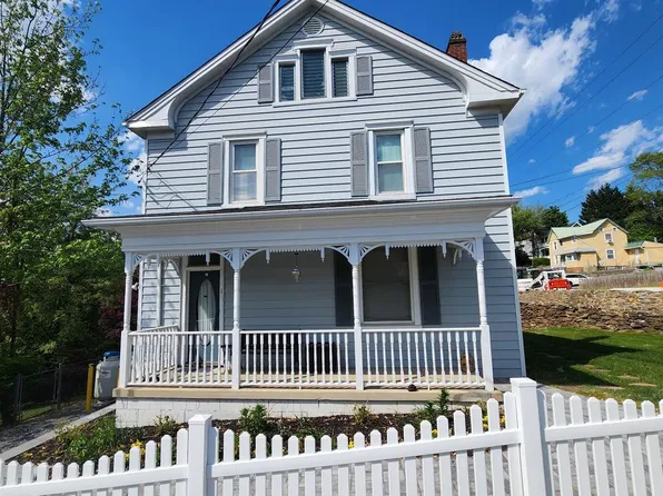 1 W E St, Brunswick, MD 21716