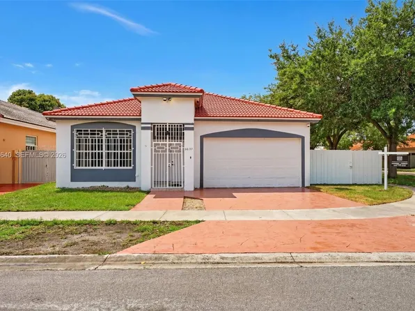 8852 NW 147th Ln, Miami Lakes, FL 33018