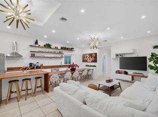 1120 NE 2nd Ave, Fort Lauderdale, FL 33304